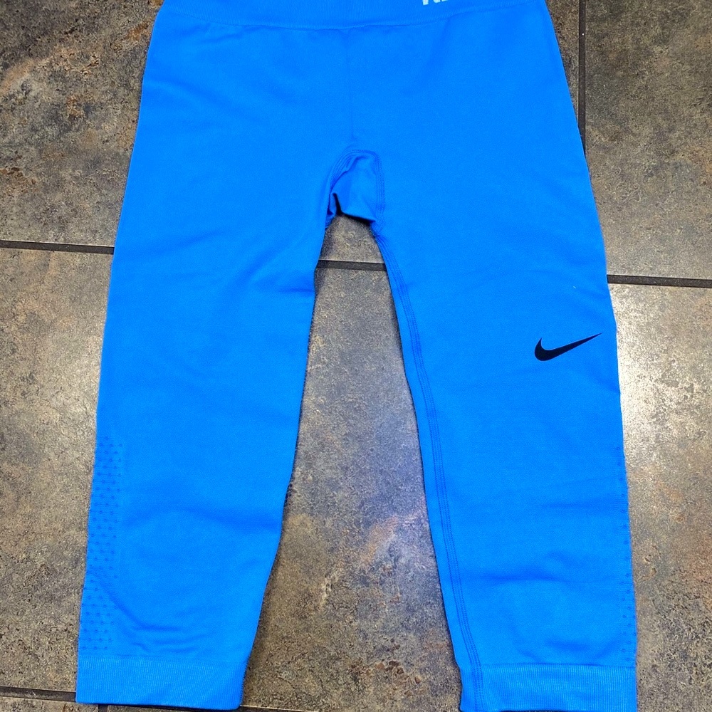 Nike Dry Fit Blue Cropped Seamless Leggings Sz Med